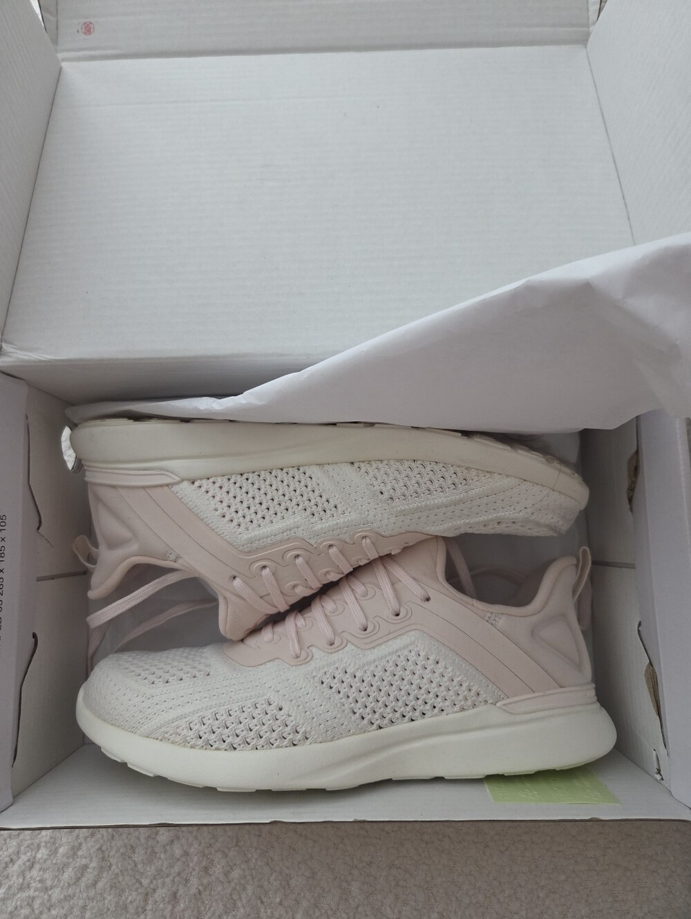 APL Techloom Tracer Mesh Sneakers in Pink Size 6